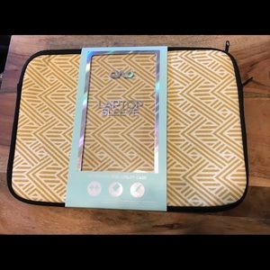 Cylo Gold and White Glitter Laptop Sleeve Fits 13”